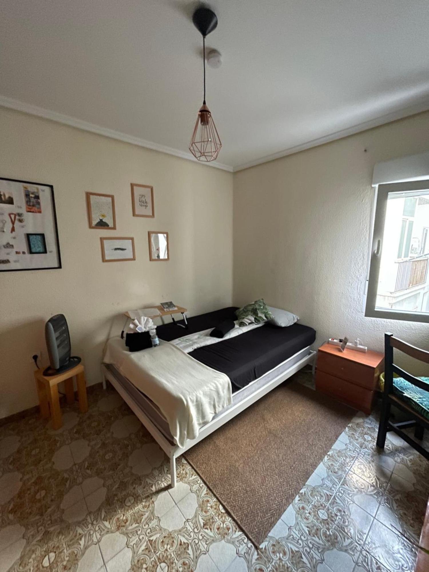 Grosses Modernes Zimmer "Silber" Fuer 2 Personen Und Katzenliebhaber Valência Exterior foto